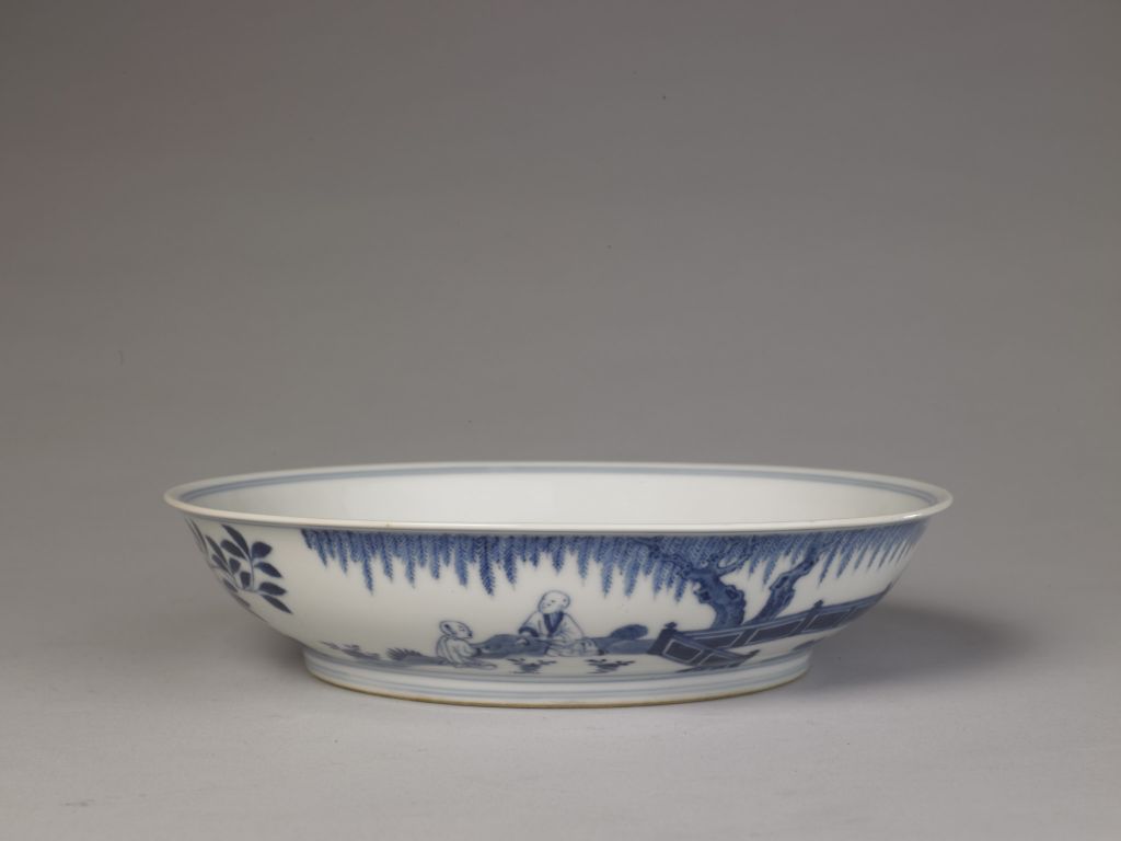 图片[1]-Qianlong style imitation Xuande blue and white pine bamboo plum plate-China Archive